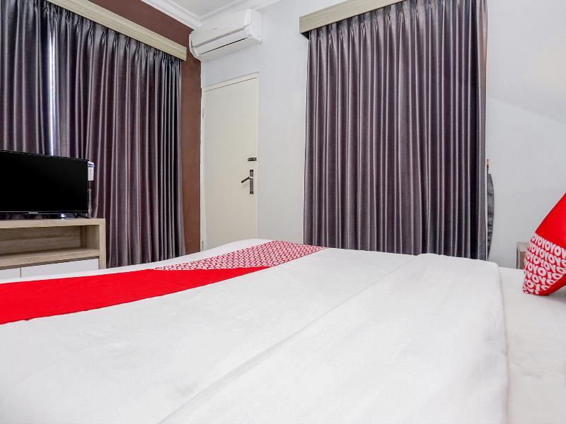 OYO 747 Cipunegara Residence Surabaya Exterior foto