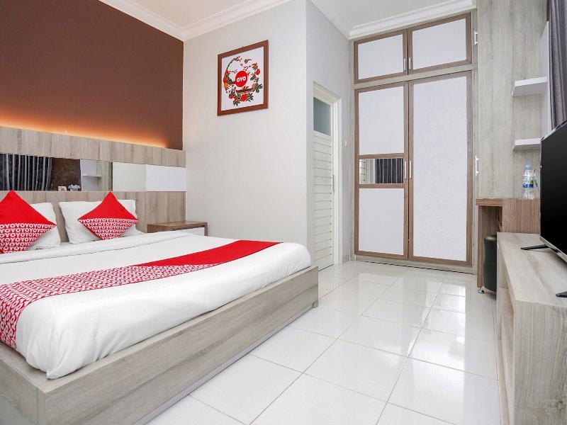OYO 747 Cipunegara Residence Surabaya Exterior foto